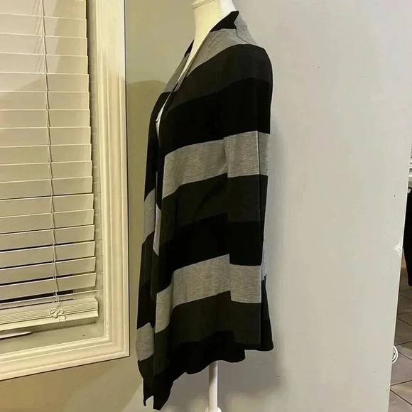 [12]Joseph  Ribkoff Black/Gray Wide Mixed Open Cardigan - Picture 4 of 6